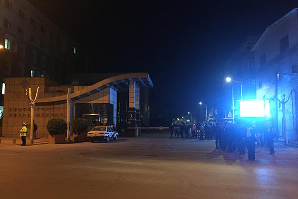 早春晴朗TXT下載