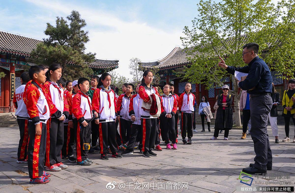 《燈》by小八老爺免費(fèi)閱讀